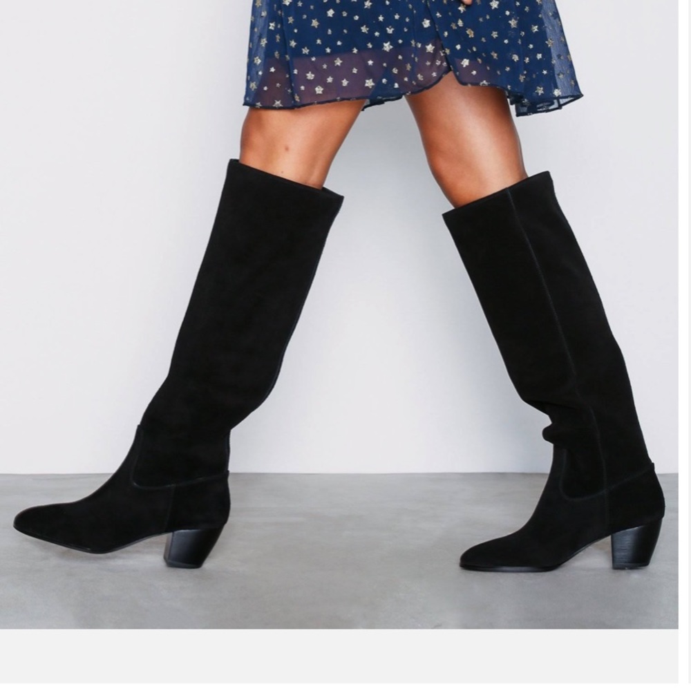 Stylish Black Michael Kors Size 6 Avery Boots - Trendy Footwear on Poshmark